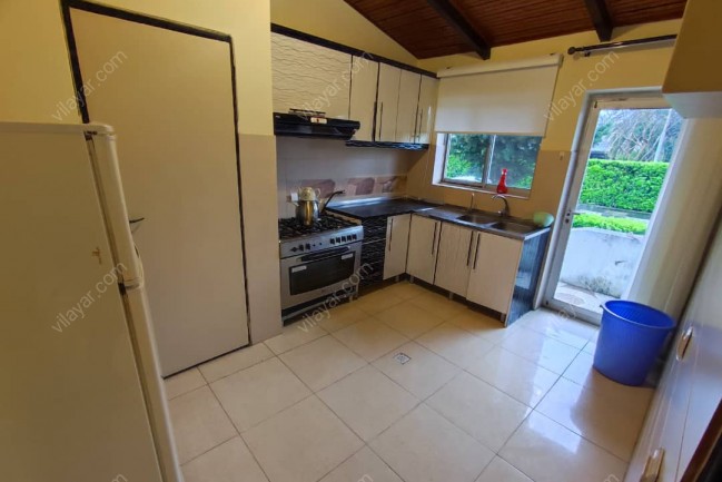 چهار خواببا حسین ابداهیمی