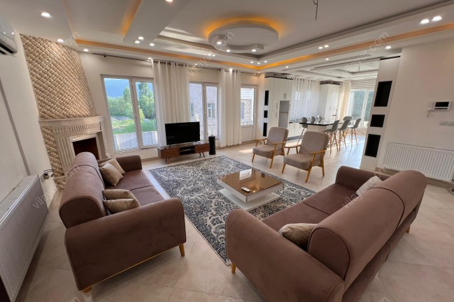 اجاره ویلای ۳خوابه استخردار لوکس