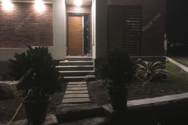 اجاره ویلای مدرن استخردار شیک