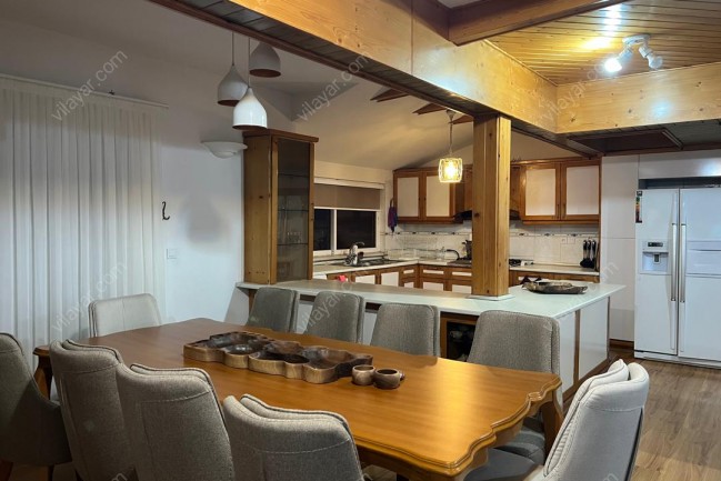 اجاره ویلا ۴ خواب ساحلی تربلکس در دریاکنار بابلسر