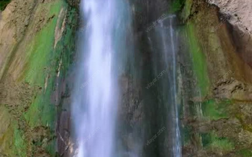 آبشار شاهان دشت لاریجان