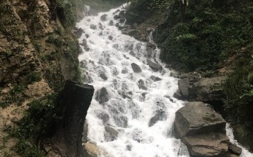 آبشار آب پری؛ متفاوت‌ترین آبشار مازندران