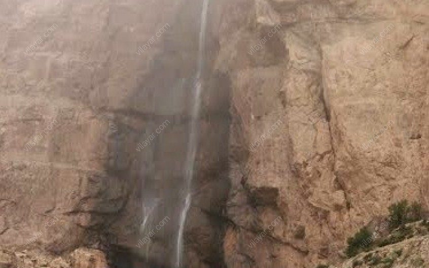 آشنایی با جاذبه‌ی گردشگری آبشار برز