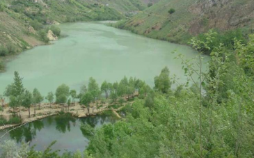 چشمه آبگرم آب اسک از جاذبه های گردشگری کدام استان می باشد؟