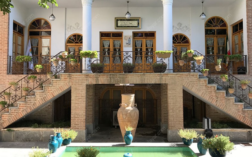 خانه دبیرالملک مکانی جذاب و دیدنی در تهران