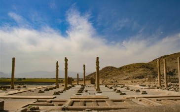 تخت جمشید، نگین استان فارس: بخش دوم