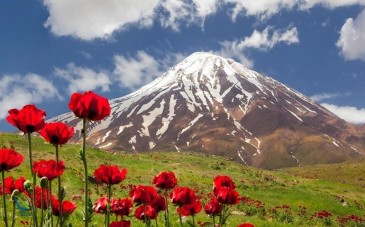 چشمه آب گرم بلیران؛ عقیق فیروزه ای رنگ آمل