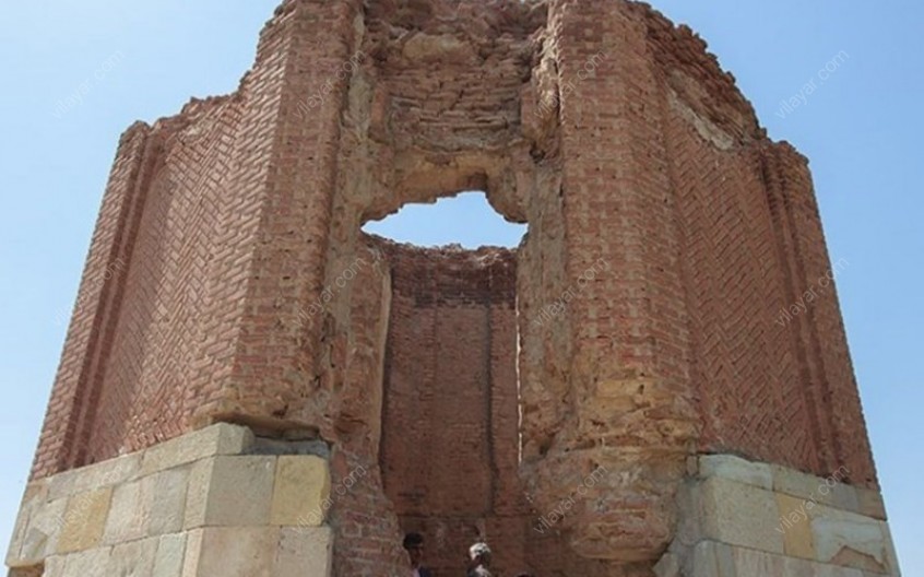 برج شاطر گنبدی از تاریخ در اردبیل