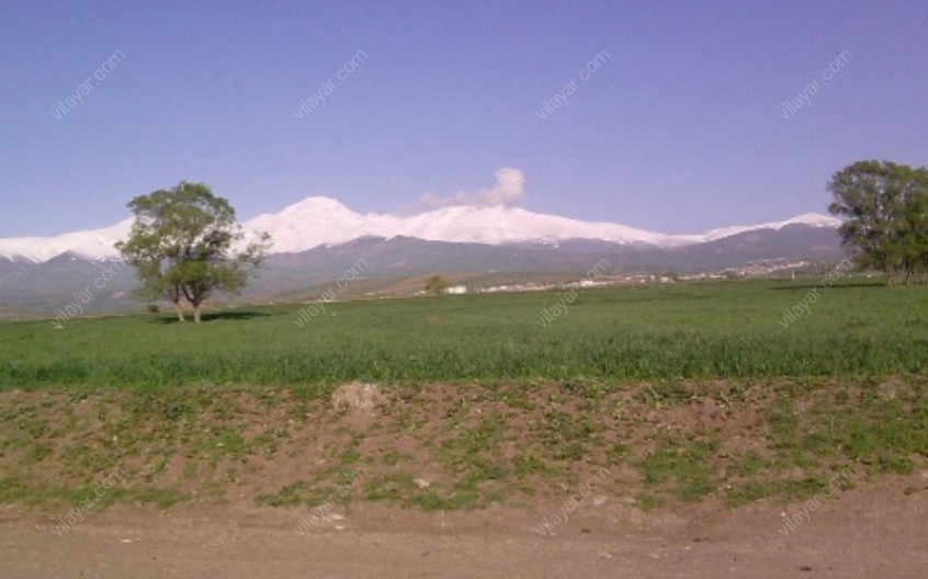 بوستان تپه سی جایی که تاریخ و طبیعت به هم می ‌رسند