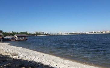 دریاچه شورابیل اردبیل؛ تنها دریاچه ایران که در داخل محدوده شهری قرار دارد