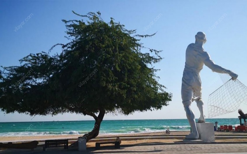 پارک ساحلی مرد ماهیگیر نماد کیش