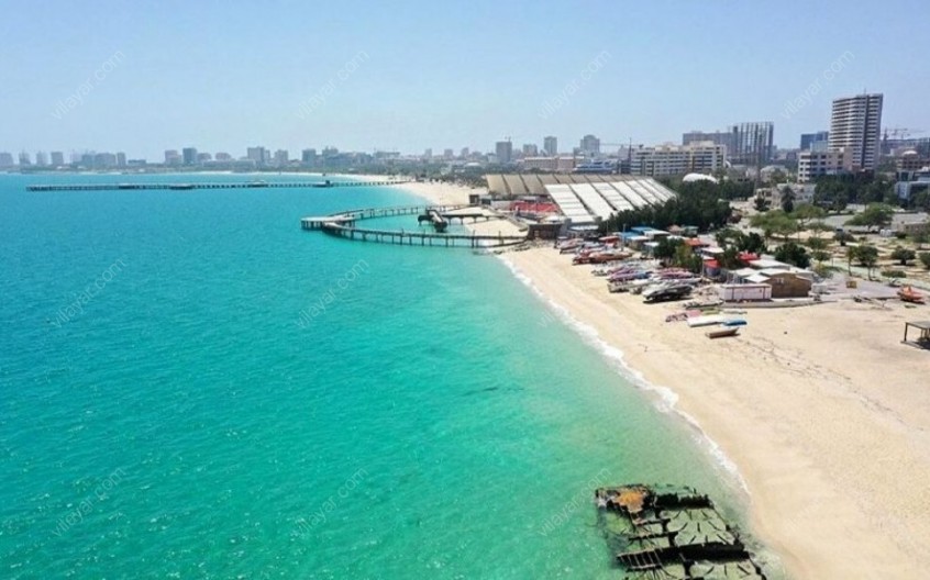 پلاژ بانوان و آقایان در جزیره زیبای کیش؛ پاتوقی برای آفتاب دوستان