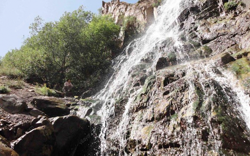 راهنمای سفر به شبستر