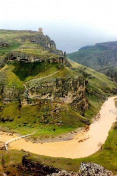 راهنمای سفر به هشترود