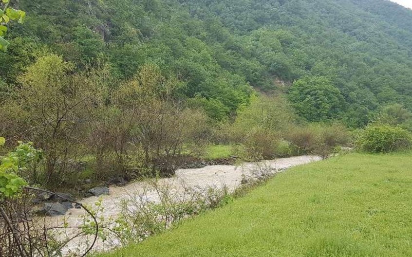 راهنمای سفر به ورزقان