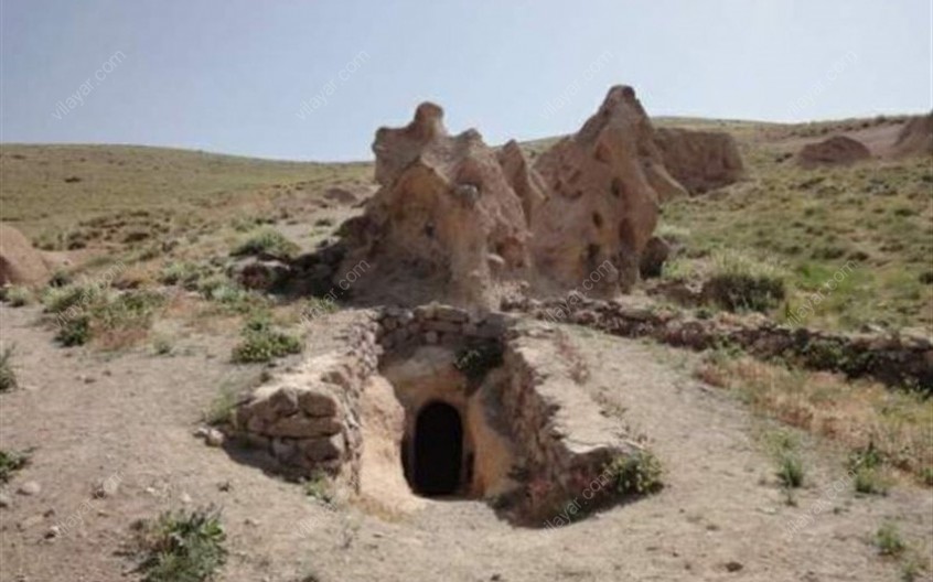 غار آق بلاغ؛ از جاهای دیدنی هشترود