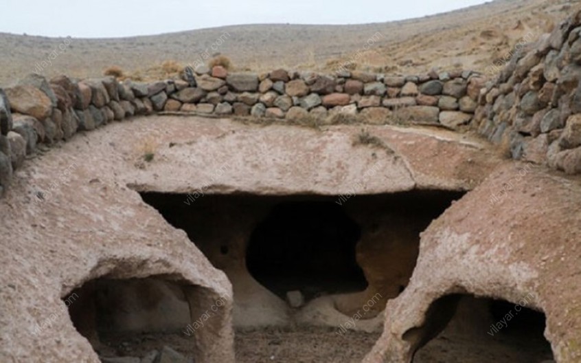 روستای حیله ور با خانه های دستکند در زیر زمین