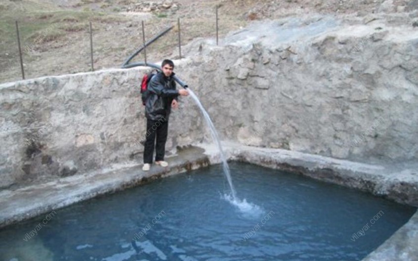 آبگرم شالقون؛ از جاهای دیدنی سراب