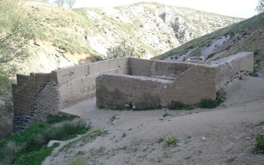 آبگرم الله حق؛ مقصدی تفریحی در سراب با خواص درمانی