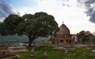 مقبره حیات الغیب سرگذشتی از در دل تاریخ لرستان