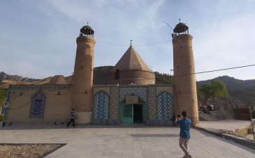 مقبره بابا بزرگ جاذبه‌ای تاریخی و معنوی در دل لرستان