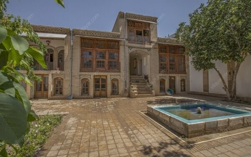 خانه تاریخی بیرجندی لرستان گنجینه‌ای از تاریخ و معماری ایرانی