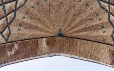 مسجد رنگینه لرستان یعنی پیوند فرهنگ و دین