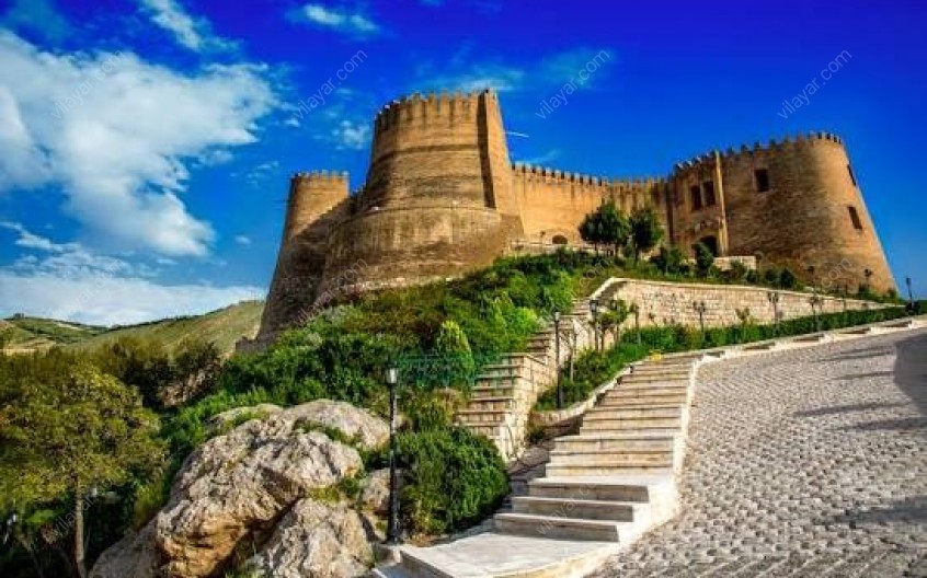 قلعه فلک‌ الافلاک لرستان یک دژ تاریخی با داستان‌هایی از دل تاریخ و هنر ایرانی