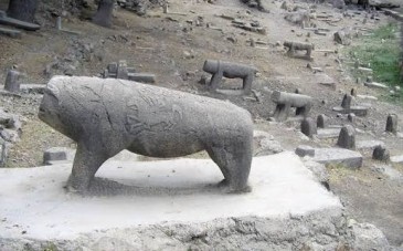 گورستان تاریخی بزنوید لرستان