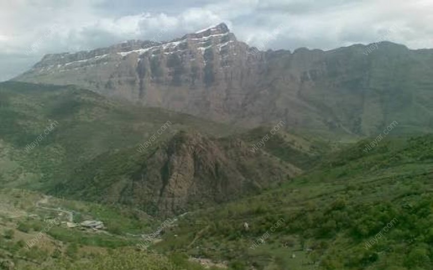 کوه قارون دورود؛ صعود به دژ افسانه‌ای در قلب طبیعت لرستان - تصویر 3
