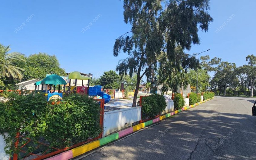 راهنمای کامل شهرک دریاکنار؛ معرفی خیابان‌ها، ساحل، رستوران‌ها و امکانات