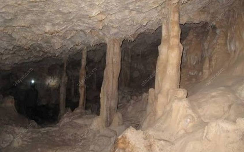 غار درون‌ شیر لرستان