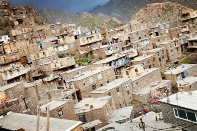 اقامتگاه کارزان با پارکینگ اختصاصی پاوه