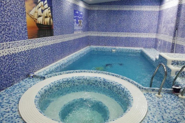 اجاره ویلا با استخر در احمد آباد سرخرود